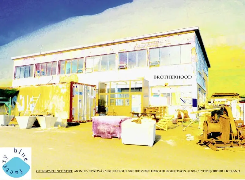 /www/wp content/uploads/2017/05/blue factory 800