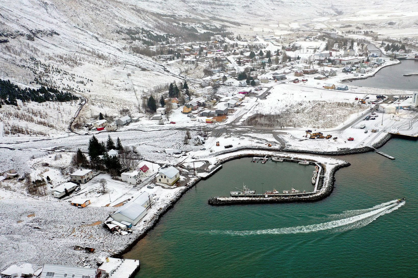 Skaftfell remains closed after landslides hit Seyðisfjörður